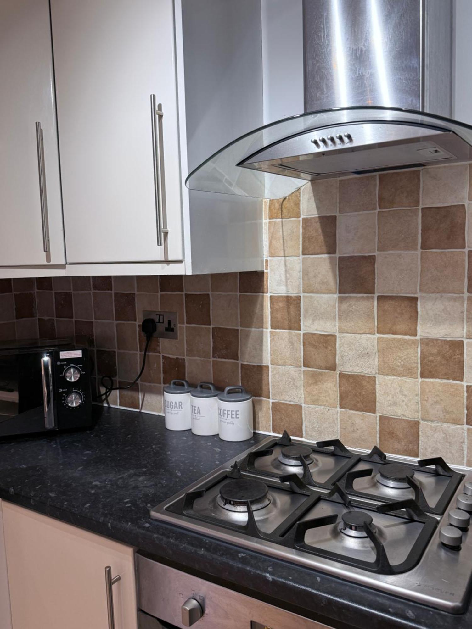 Cosy Guest Suite, West London ハウンズロー エクステリア 写真